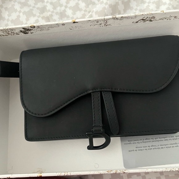 DIOR SADDLE BELT POUCH
BLACK MATTE - Picture 5 of 11